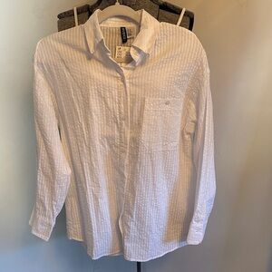 H&M Divided White Textured Casual Button Down Shirt